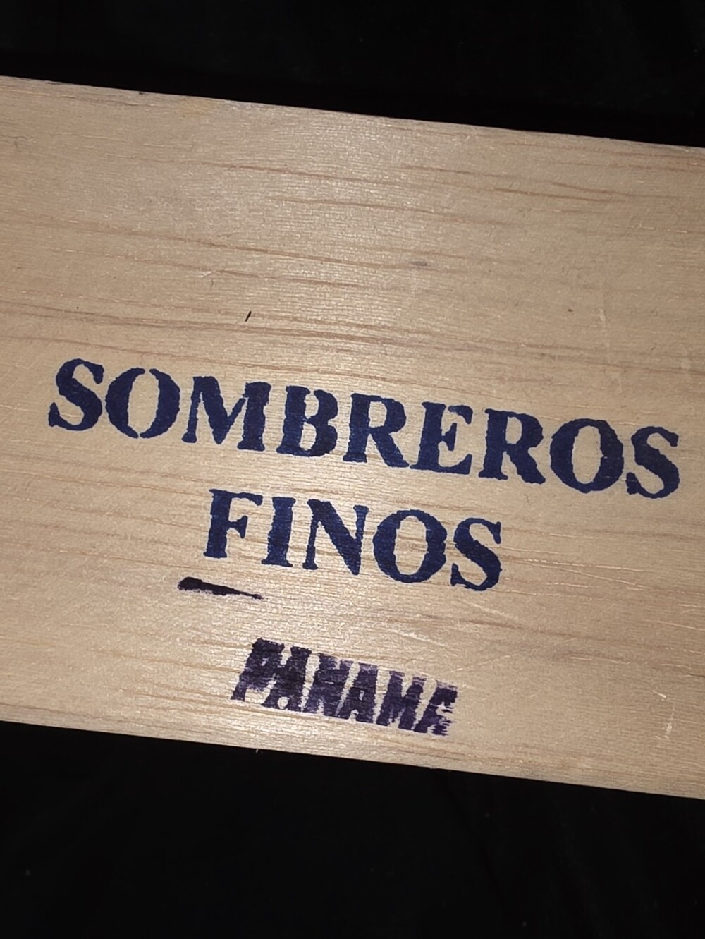 GENUINE PANAMA HAT Fidoro Handwoven Authentuc Natural Wood Pine Box